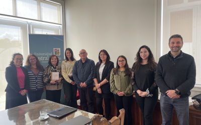 DAE recibió visita de Fundación DAEL para fortalecer alianza en beneficio de estudiantes becados/as